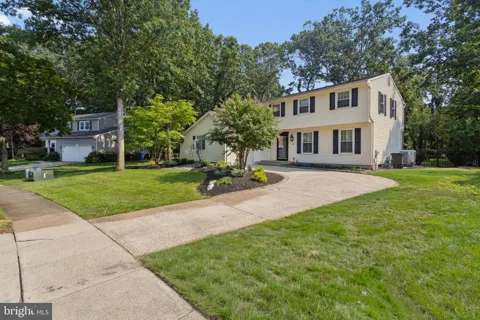306 CANDLEWOOD LANE