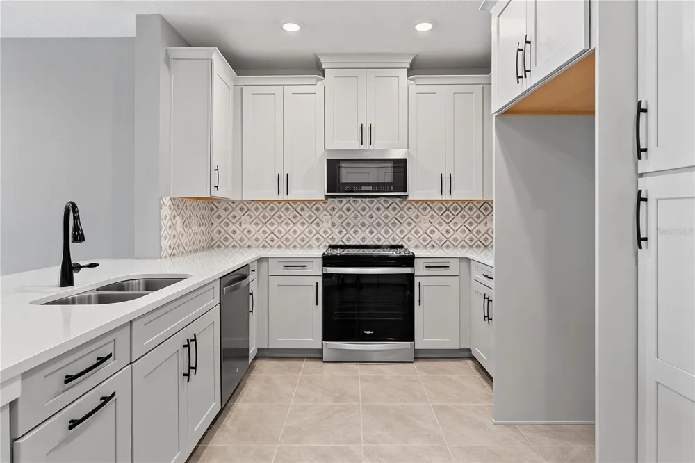 7557 LAUREATE BOULEVARD #6401 Orlando, FL 32827