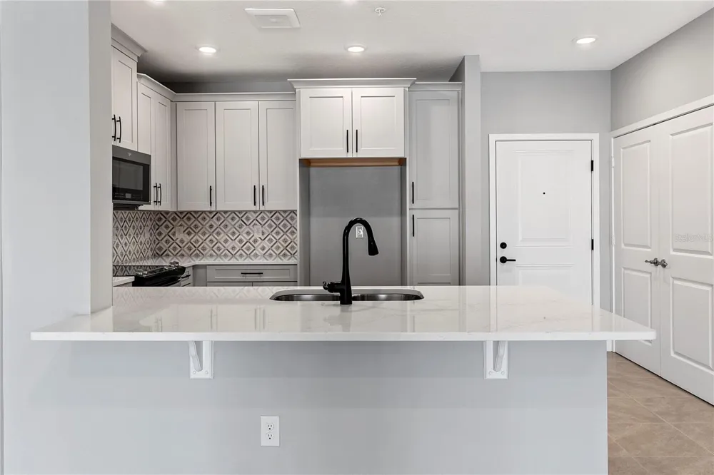 7557 LAUREATE BOULEVARD #6401 Orlando, FL 32827