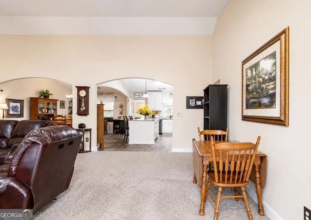 107 Cooper CT Statham, GA 30666