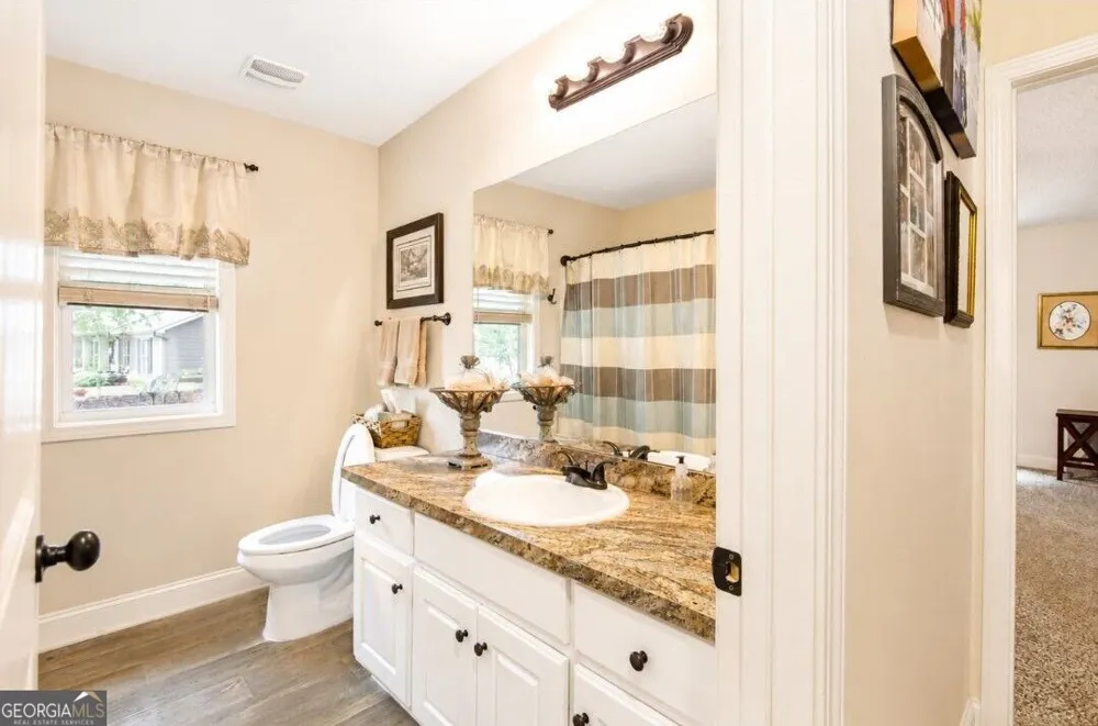 107 Cooper CT Statham, GA 30666