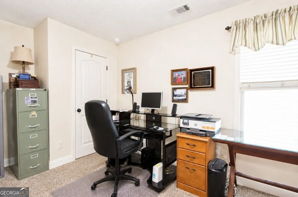 107 Cooper CT Statham, GA 30666