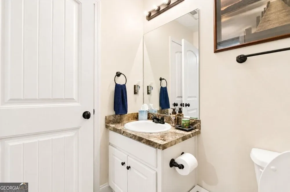 107 Cooper CT Statham, GA 30666