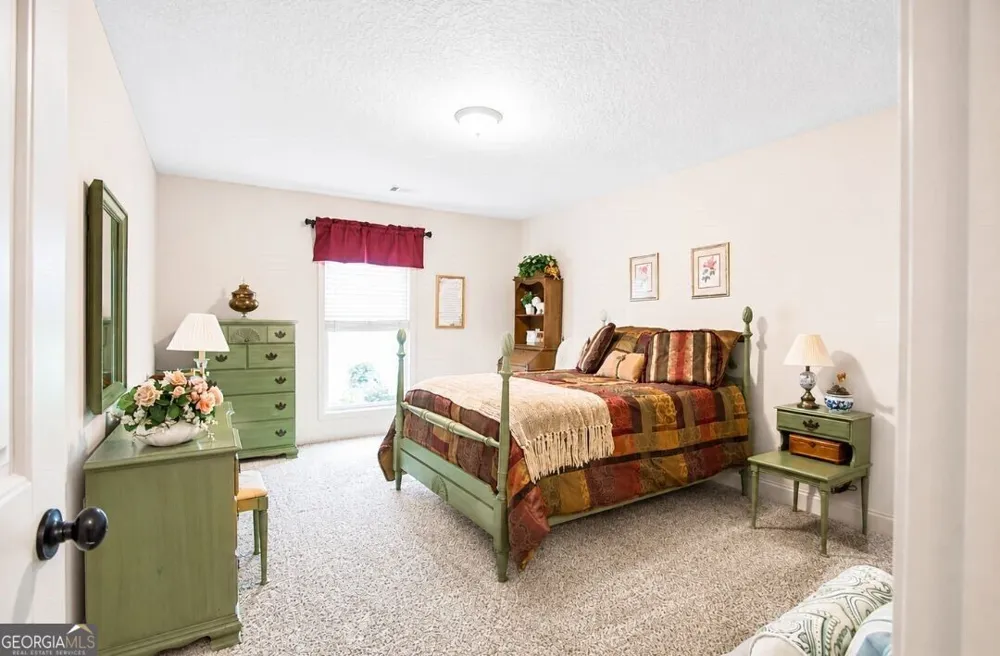 107 Cooper CT Statham, GA 30666