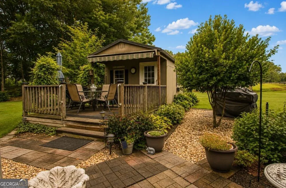 107 Cooper CT Statham, GA 30666