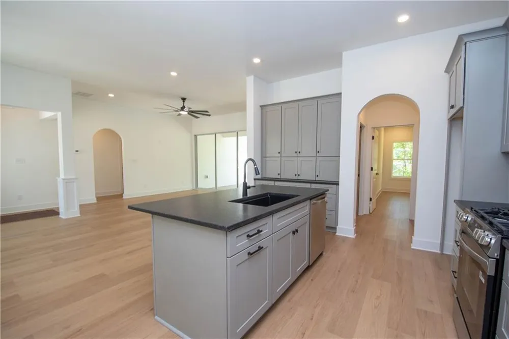 680 Ponderosa Fayetteville, GA 30214