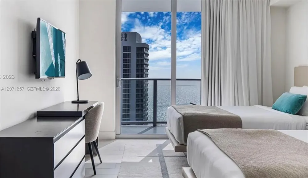 4010 S Ocean Dr #R2007 Hollywood, FL 33019