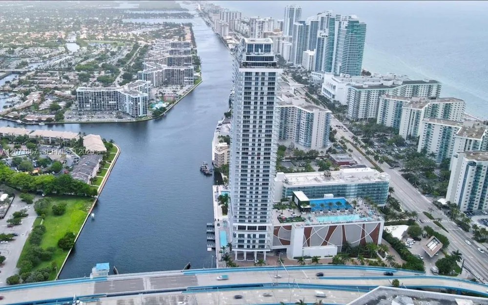 4010 S Ocean Dr #R2007 Hollywood, FL 33019