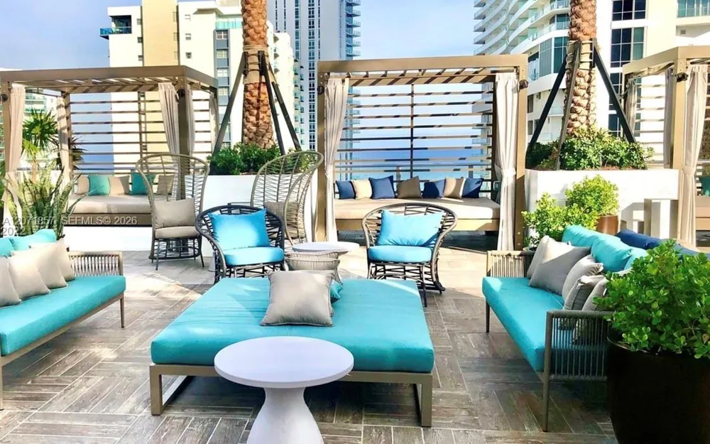 4010 S Ocean Dr #R2007 Hollywood, FL 33019