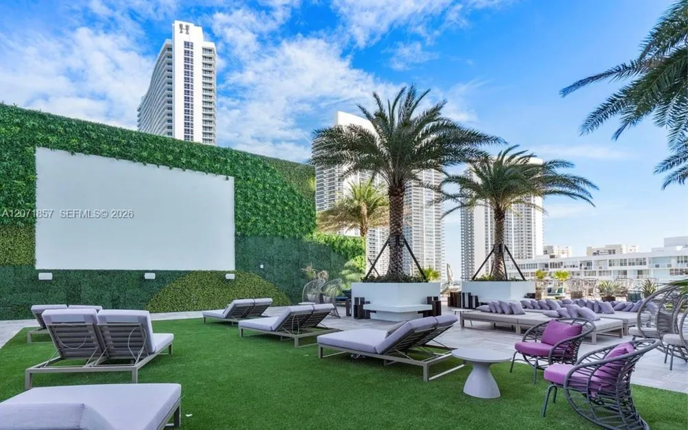 4010 S Ocean Dr #R2007 Hollywood, FL 33019