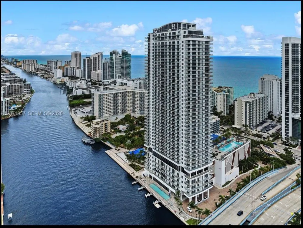 4010 S Ocean Dr #R2007 Hollywood, FL 33019