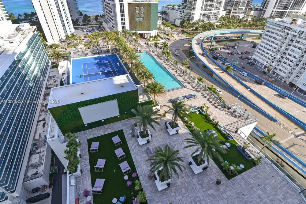 4010 S Ocean Dr #R2007 Hollywood, FL 33019