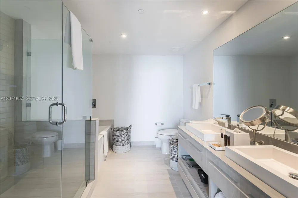 4010 S Ocean Dr #R2007 Hollywood, FL 33019