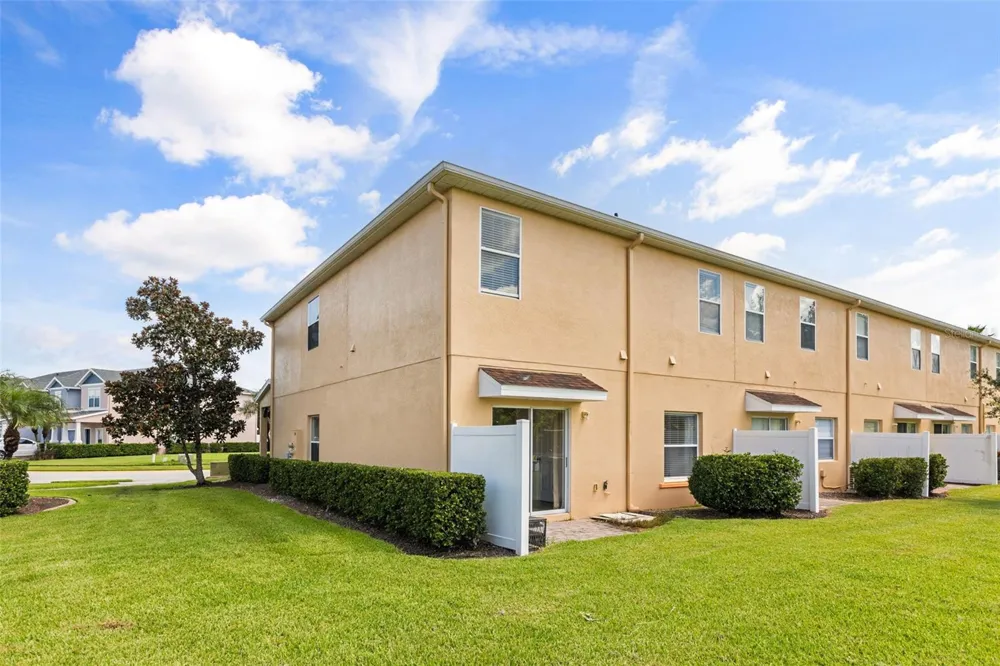 16424 CEDAR CREST DRIVE Orlando, FL 32828