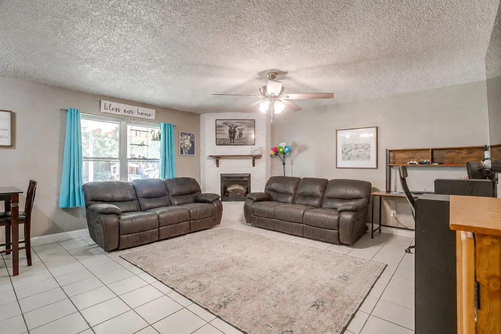 1105 Patrick Street Crowley, TX 76036