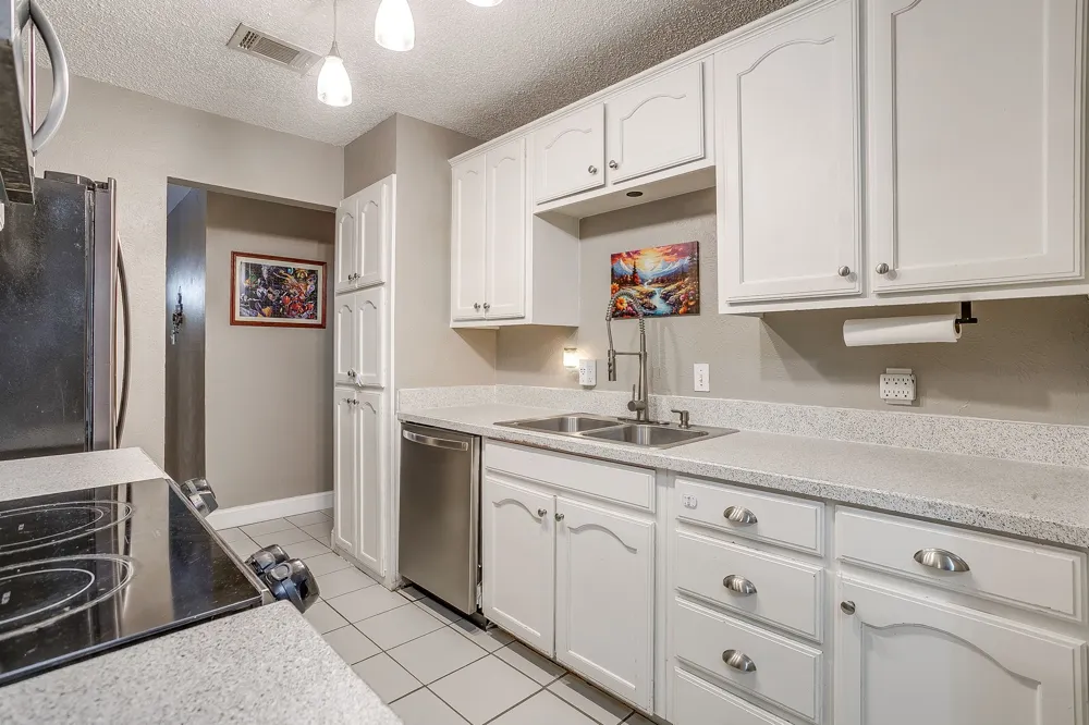 1105 Patrick Street Crowley, TX 76036