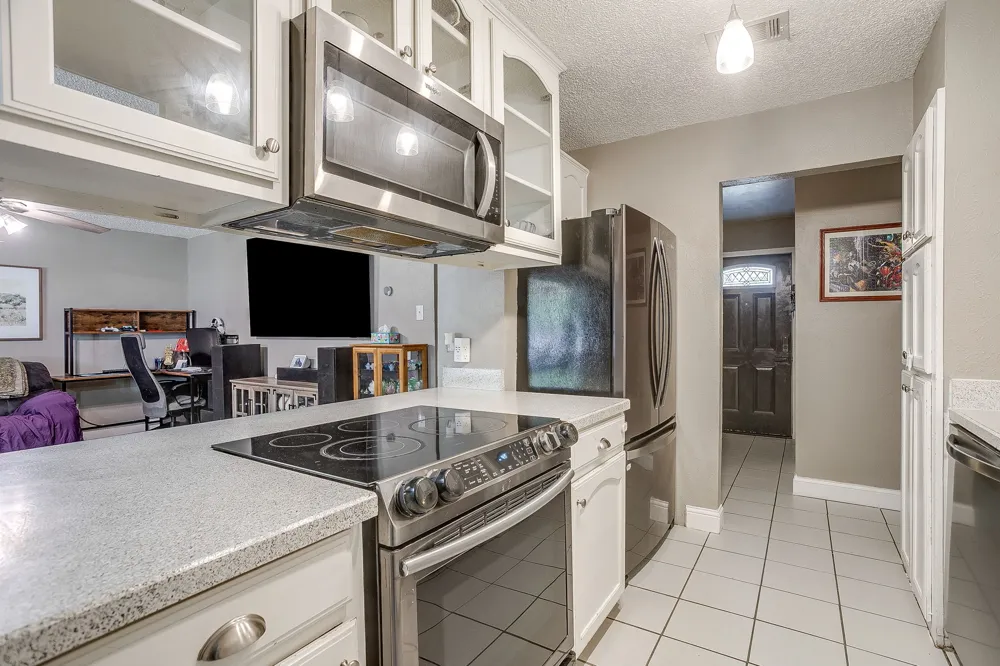 1105 Patrick Street Crowley, TX 76036