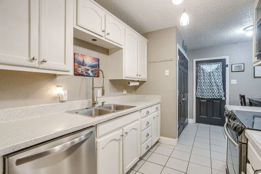 1105 Patrick Street Crowley, TX 76036