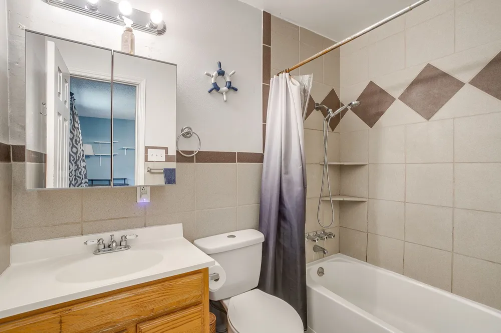 1105 Patrick Street Crowley, TX 76036