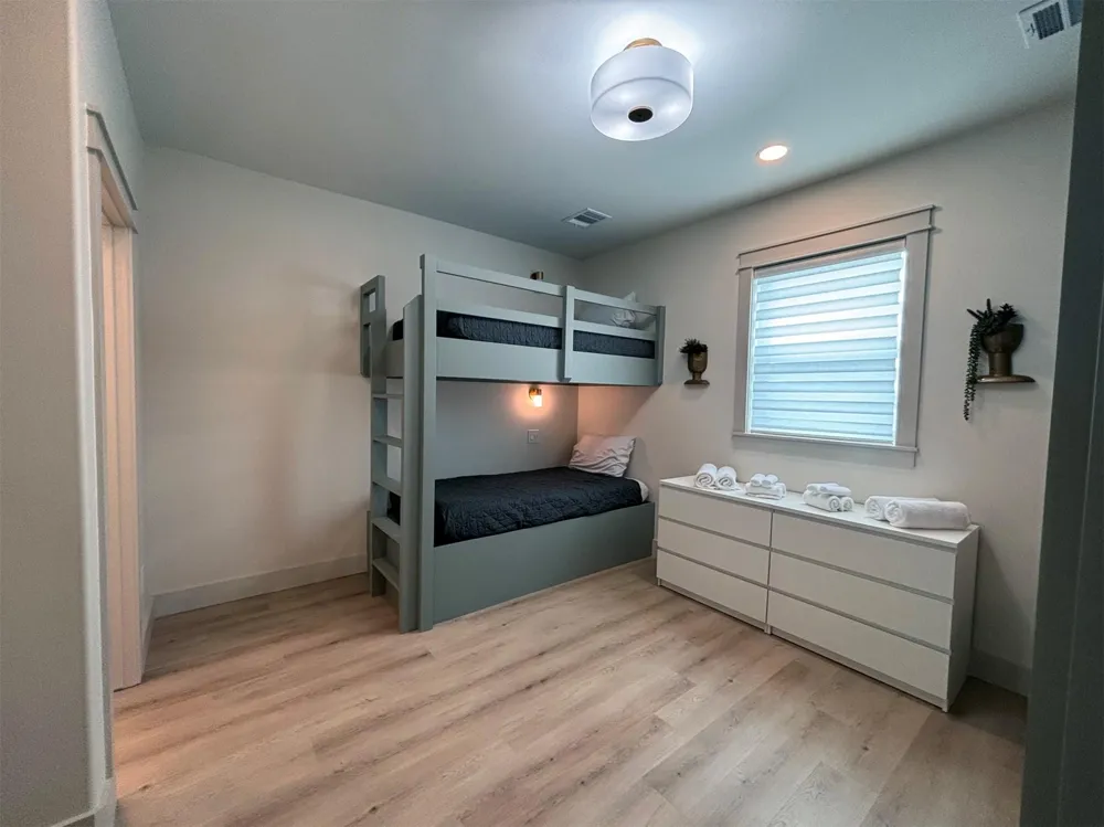 1998 Royalville Court Crystal Beach, TX 77650