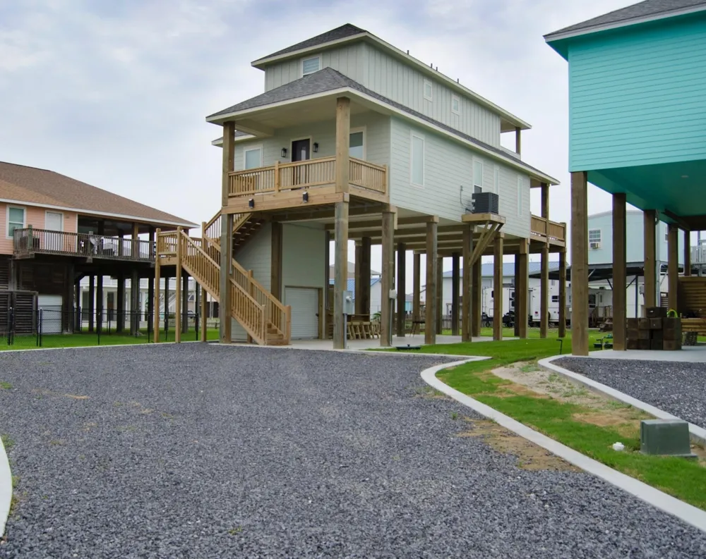 1998 Royalville Court Crystal Beach, TX 77650