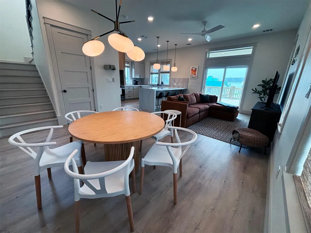 1998 Royalville Court Crystal Beach, TX 77650
