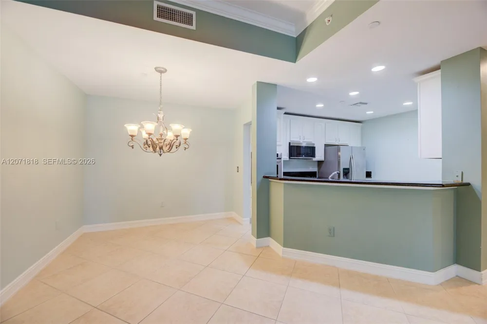 16135 Emerald Estates Dr #165 Weston, FL 33331