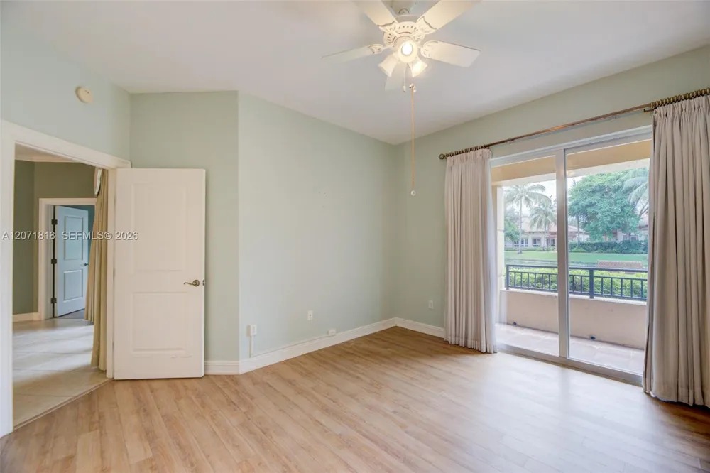 16135 Emerald Estates Dr #165 Weston, FL 33331