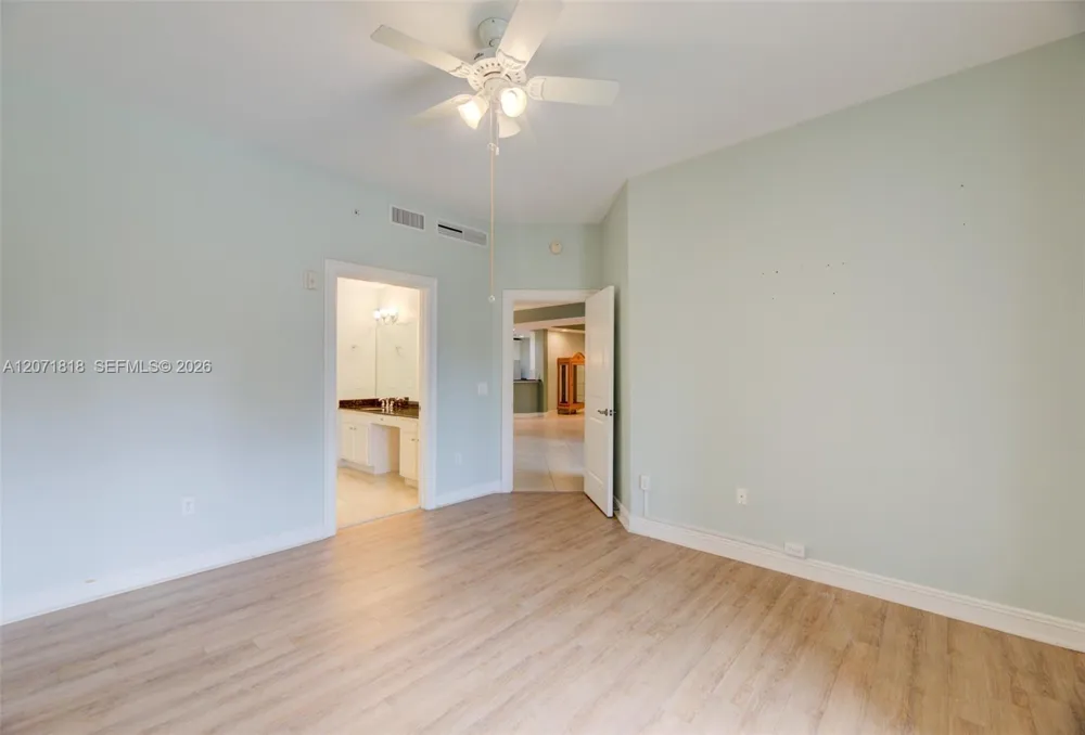 16135 Emerald Estates Dr #165 Weston, FL 33331