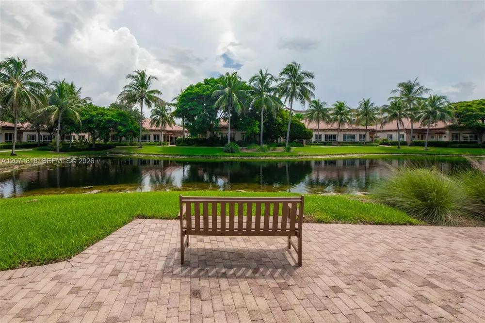 16135 Emerald Estates Dr #165 Weston, FL 33331