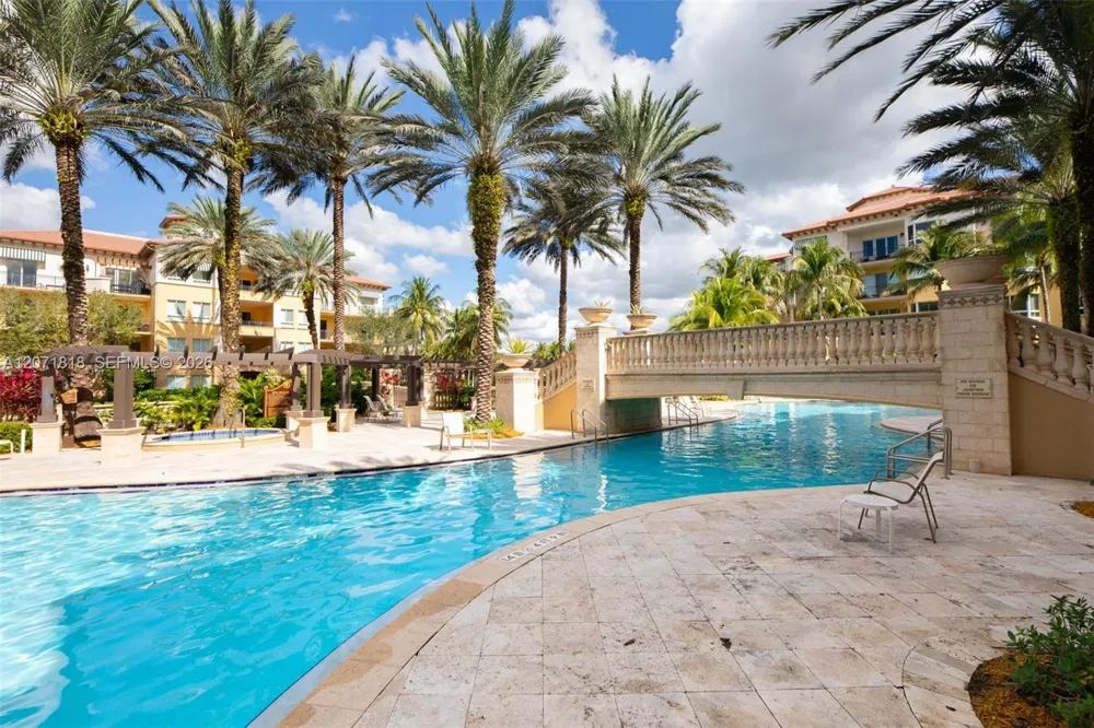 16135 Emerald Estates Dr #165 Weston, FL 33331