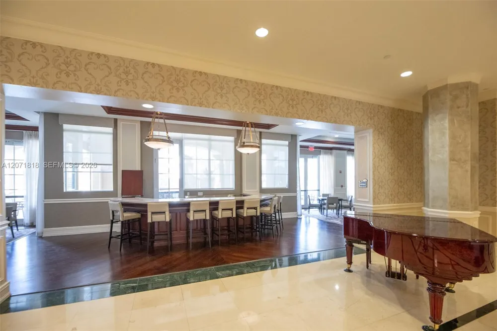 16135 Emerald Estates Dr #165 Weston, FL 33331