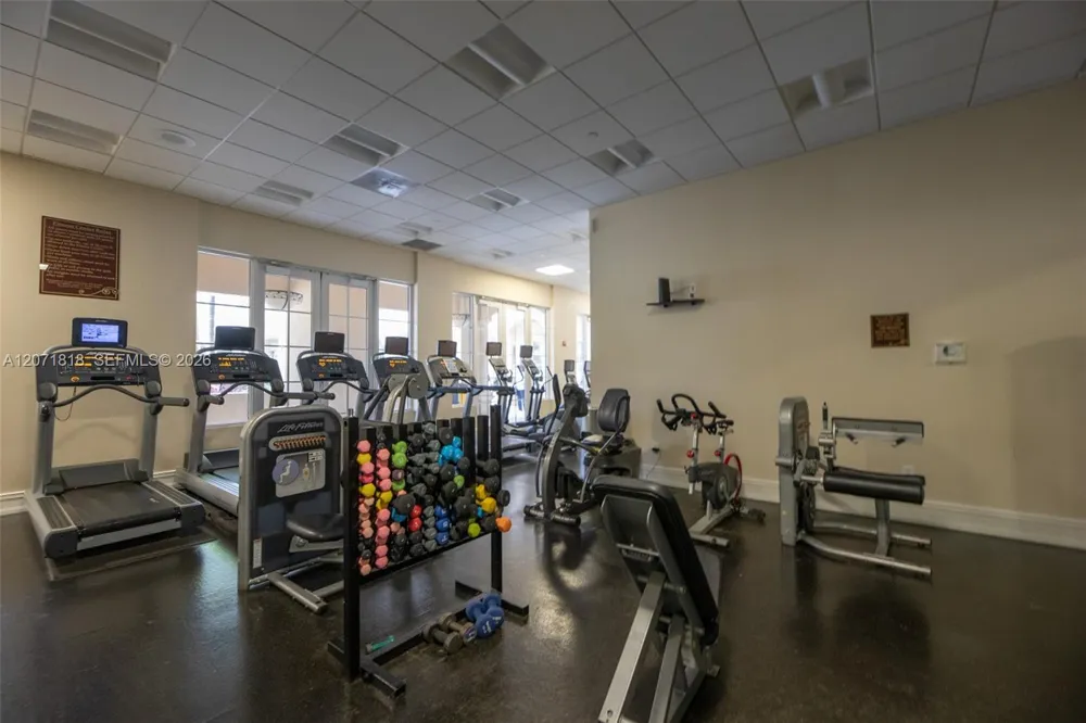 16135 Emerald Estates Dr #165 Weston, FL 33331