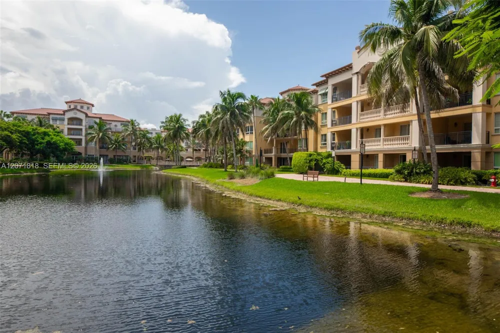 16135 Emerald Estates Dr #165 Weston, FL 33331