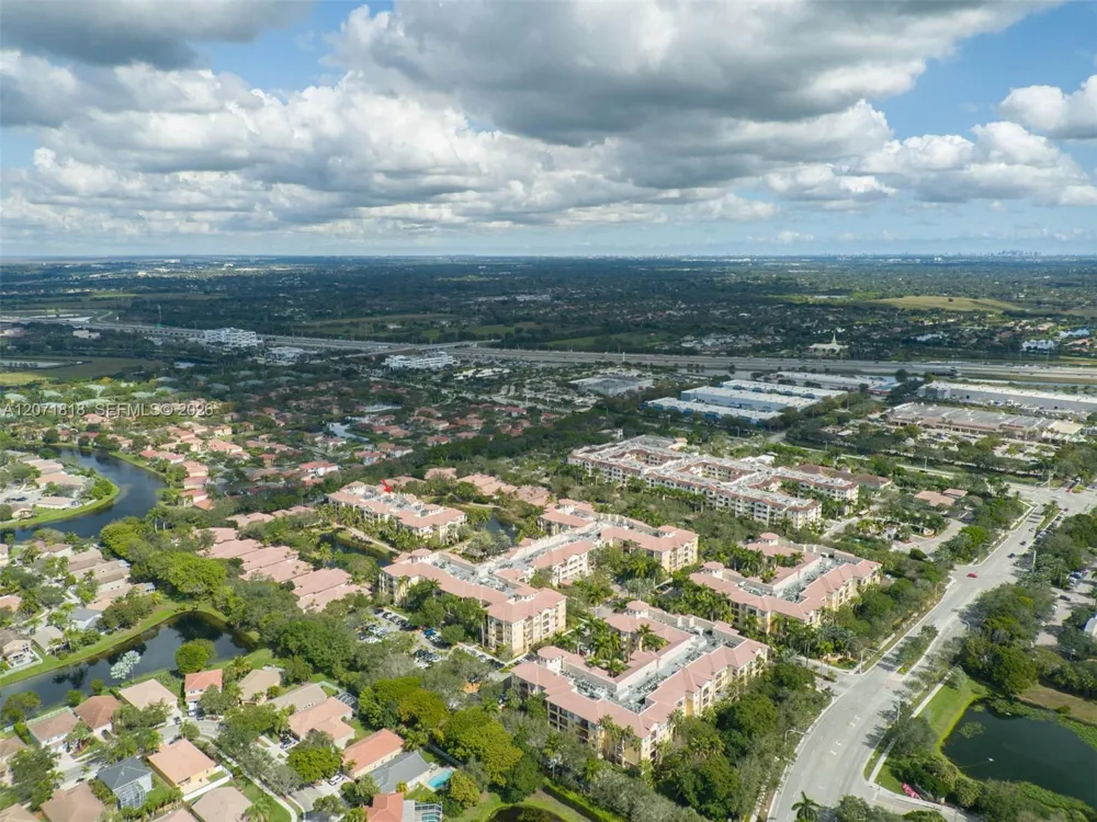16135 Emerald Estates Dr #165 Weston, FL 33331