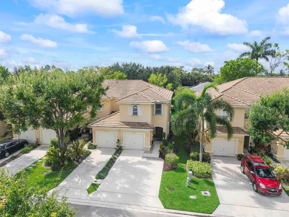 13804 Creston Place Wellington, FL 33414