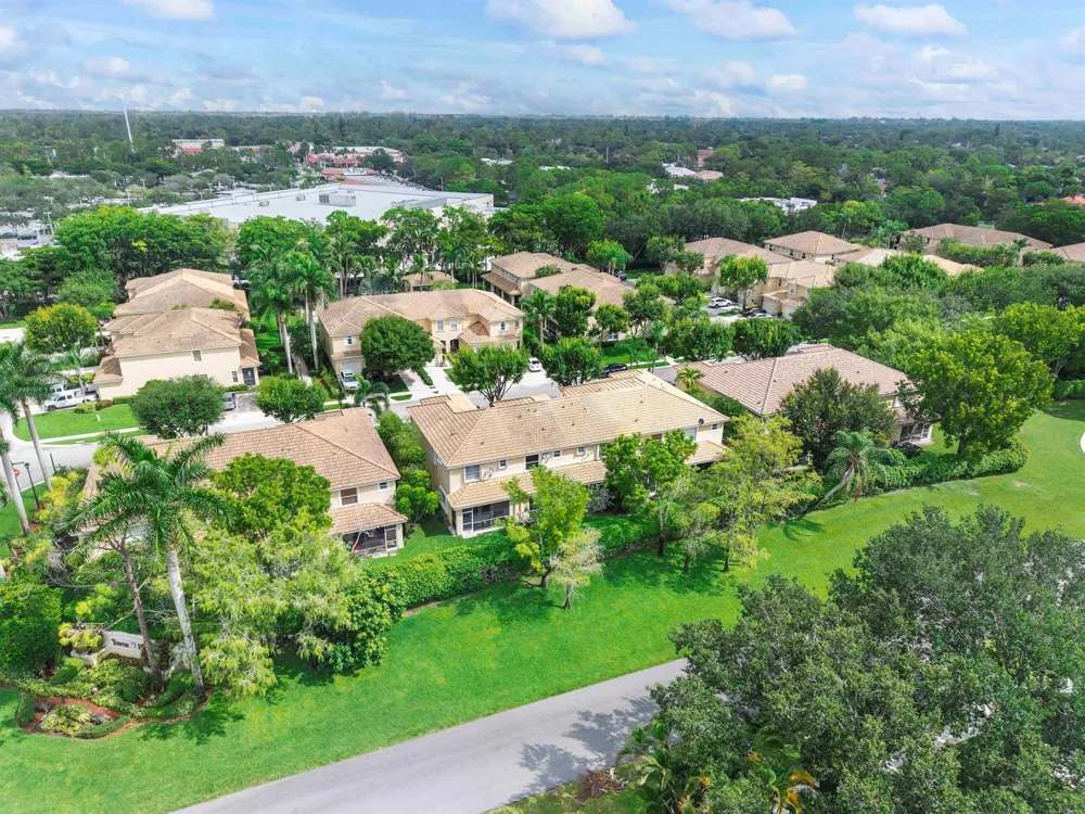 13804 Creston Place Wellington, FL 33414