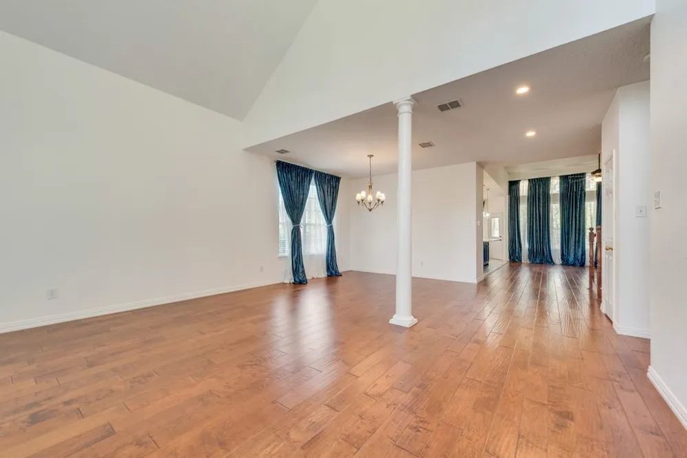 5214 Alazan Bay Drive Rowlett, TX 75089