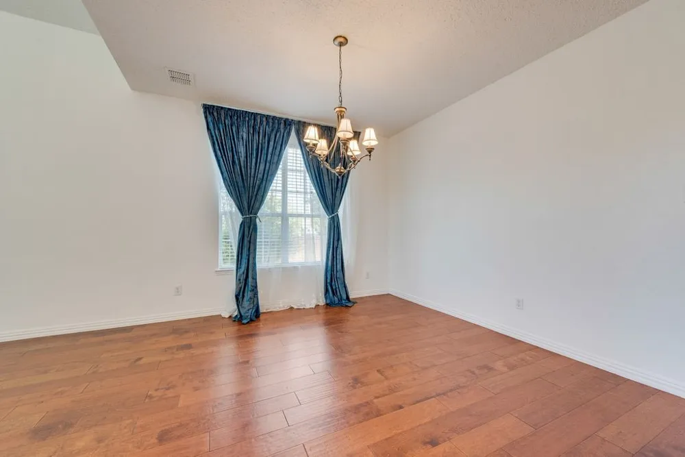 5214 Alazan Bay Drive Rowlett, TX 75089