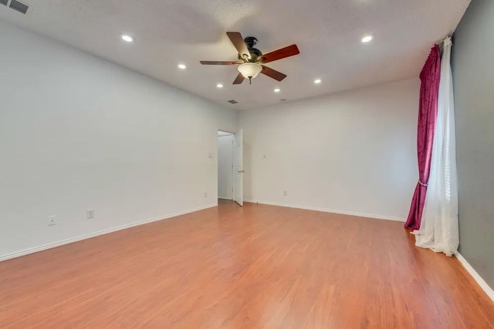 5214 Alazan Bay Drive Rowlett, TX 75089