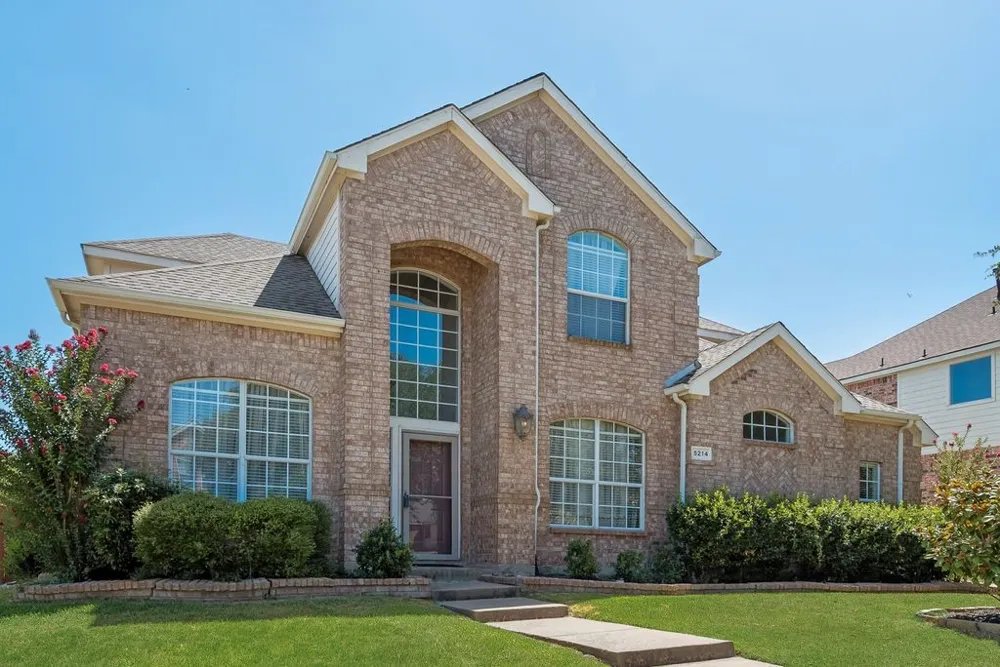 5214 Alazan Bay Drive Rowlett, TX 75089