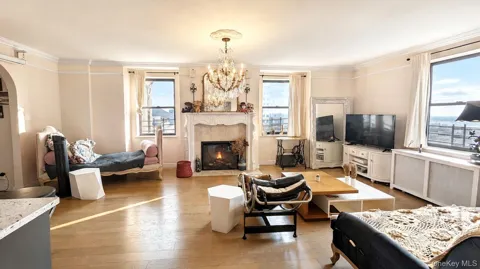 49 E 96th Street #16B