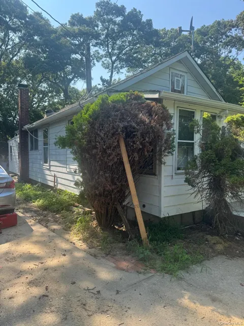 34 Midland Avenue