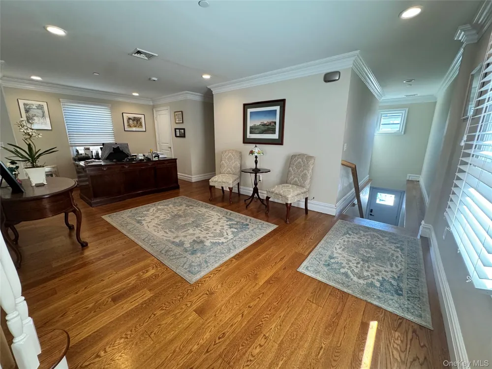 839 W Park Avenue Long Beach, NY 11561
