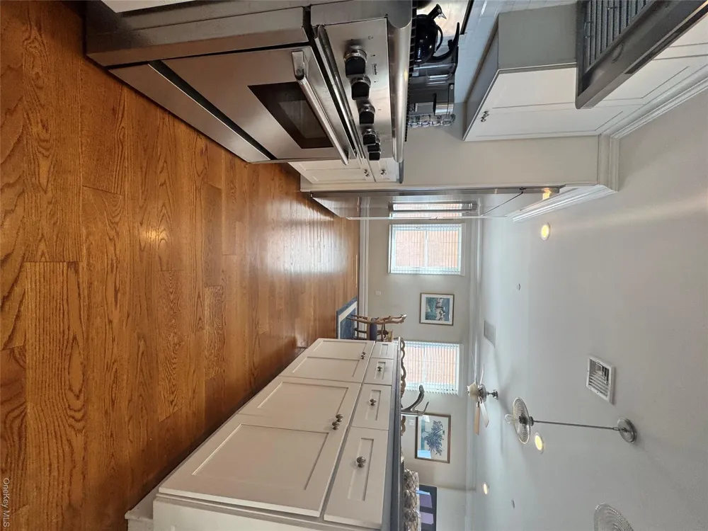 839 W Park Avenue Long Beach, NY 11561
