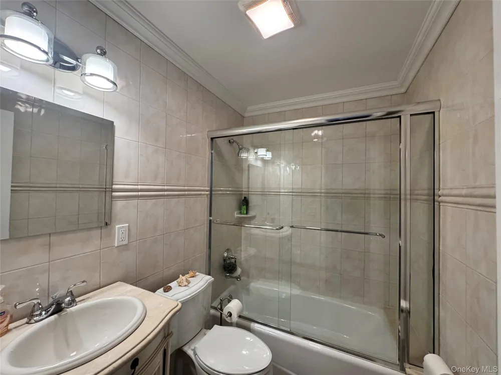 839 W Park Avenue Long Beach, NY 11561