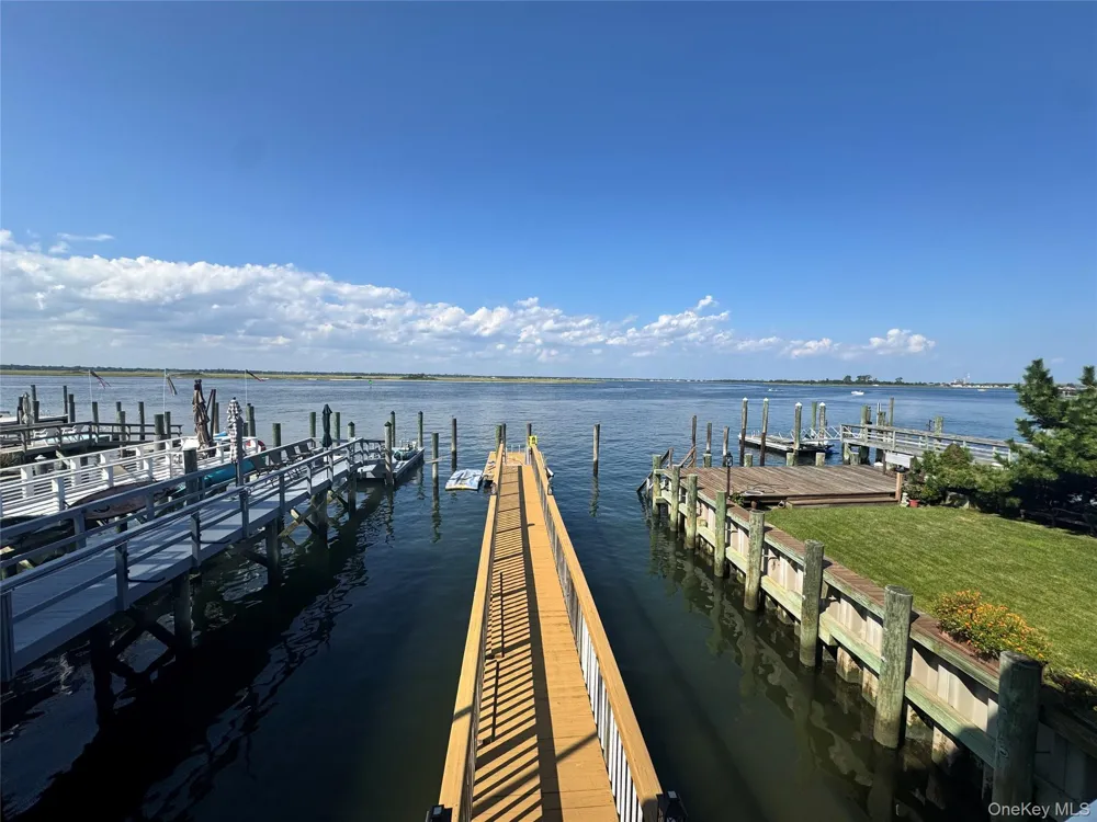 839 W Park Avenue Long Beach, NY 11561