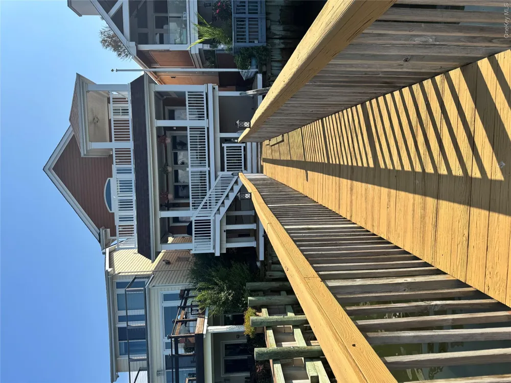 839 W Park Avenue Long Beach, NY 11561