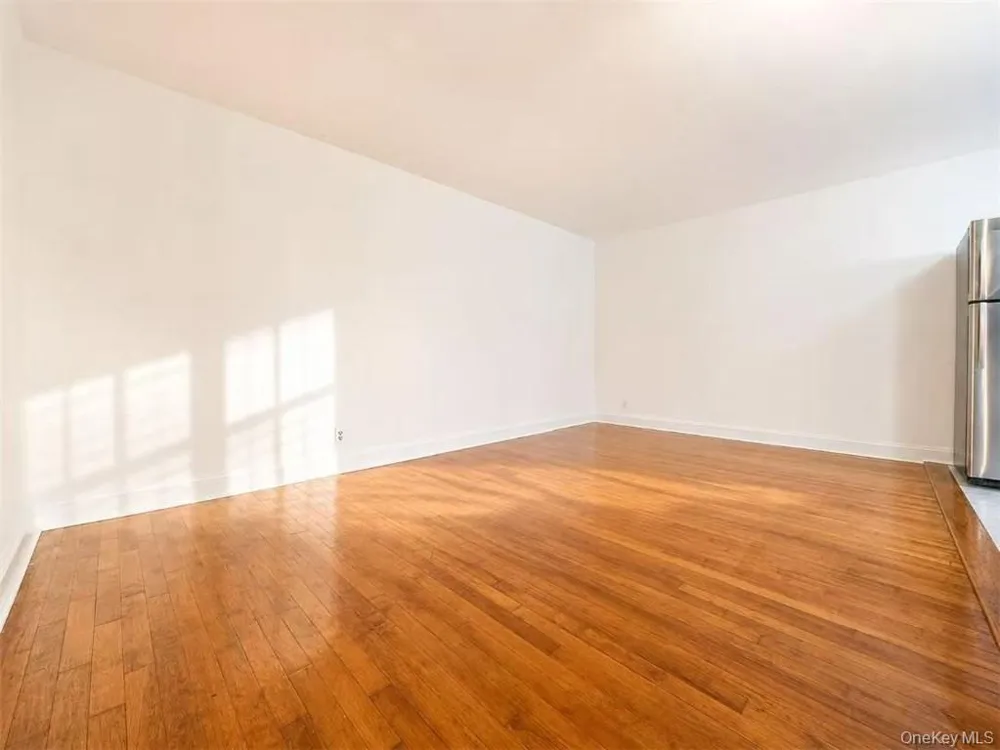 8511 34th Avenue #3H Jackson Heights, NY 11372