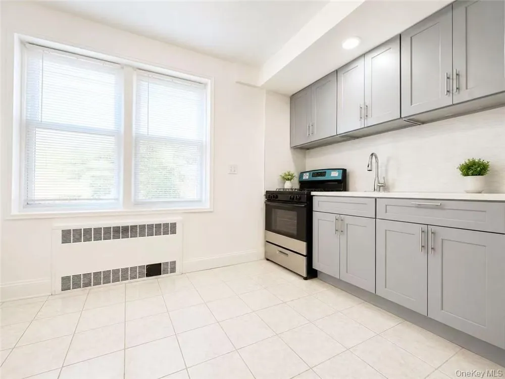 8511 34th Avenue #3H Jackson Heights, NY 11372